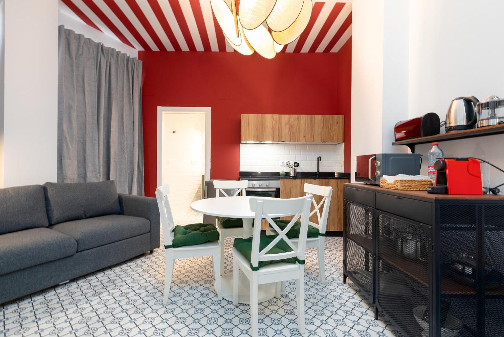 The Little Village Apartments บาเลนเซีย ภายนอก รูปภาพ