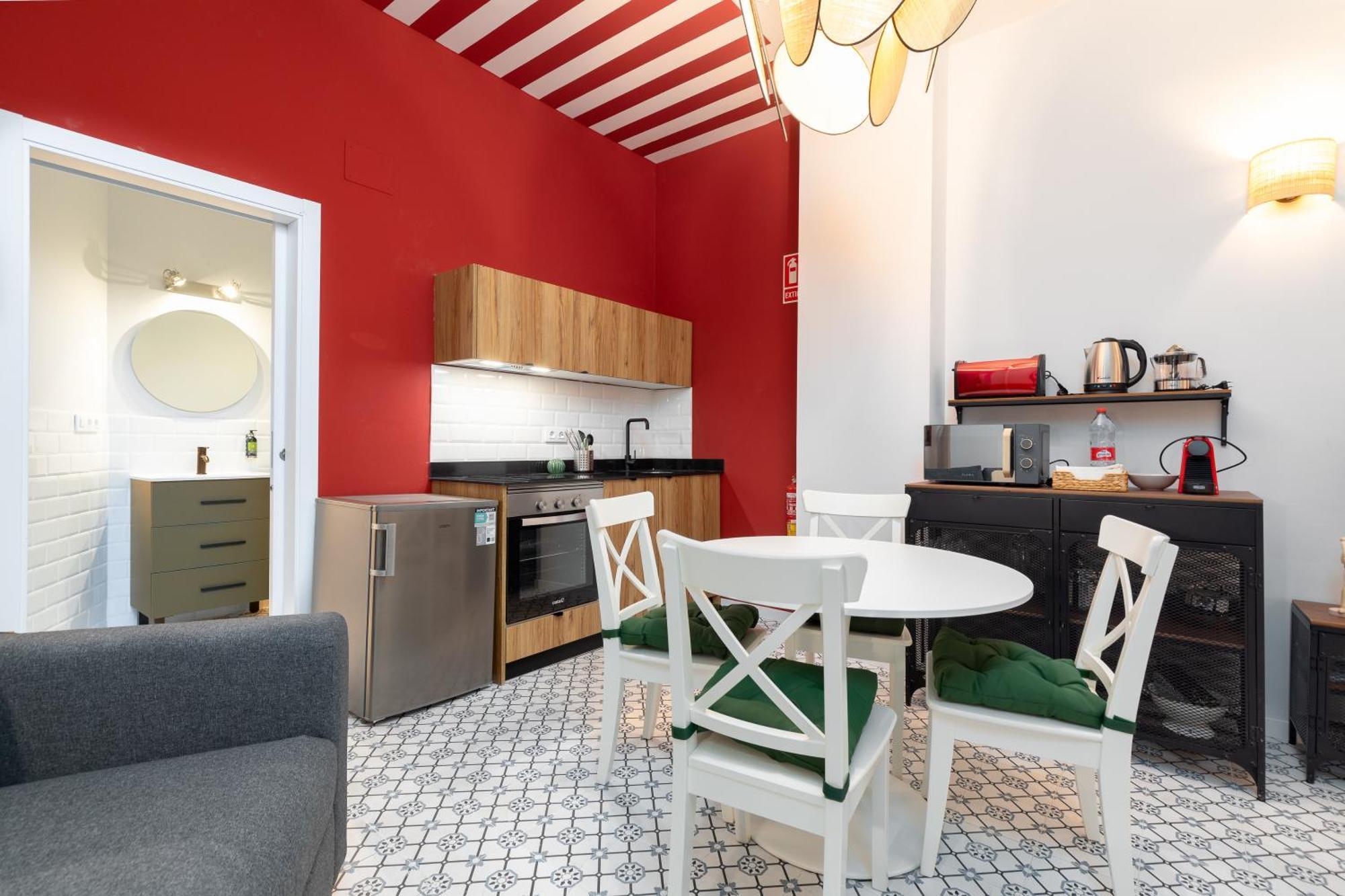 The Little Village Apartments บาเลนเซีย ภายนอก รูปภาพ