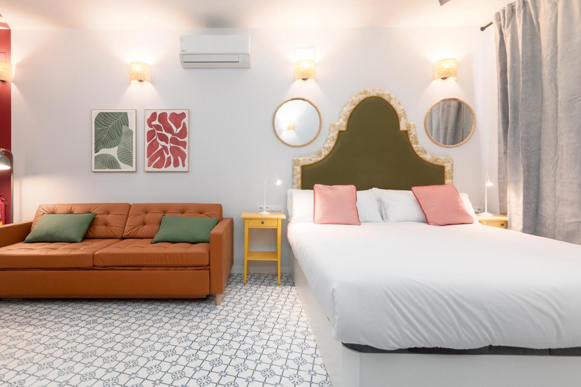 The Little Village Apartments บาเลนเซีย ภายนอก รูปภาพ