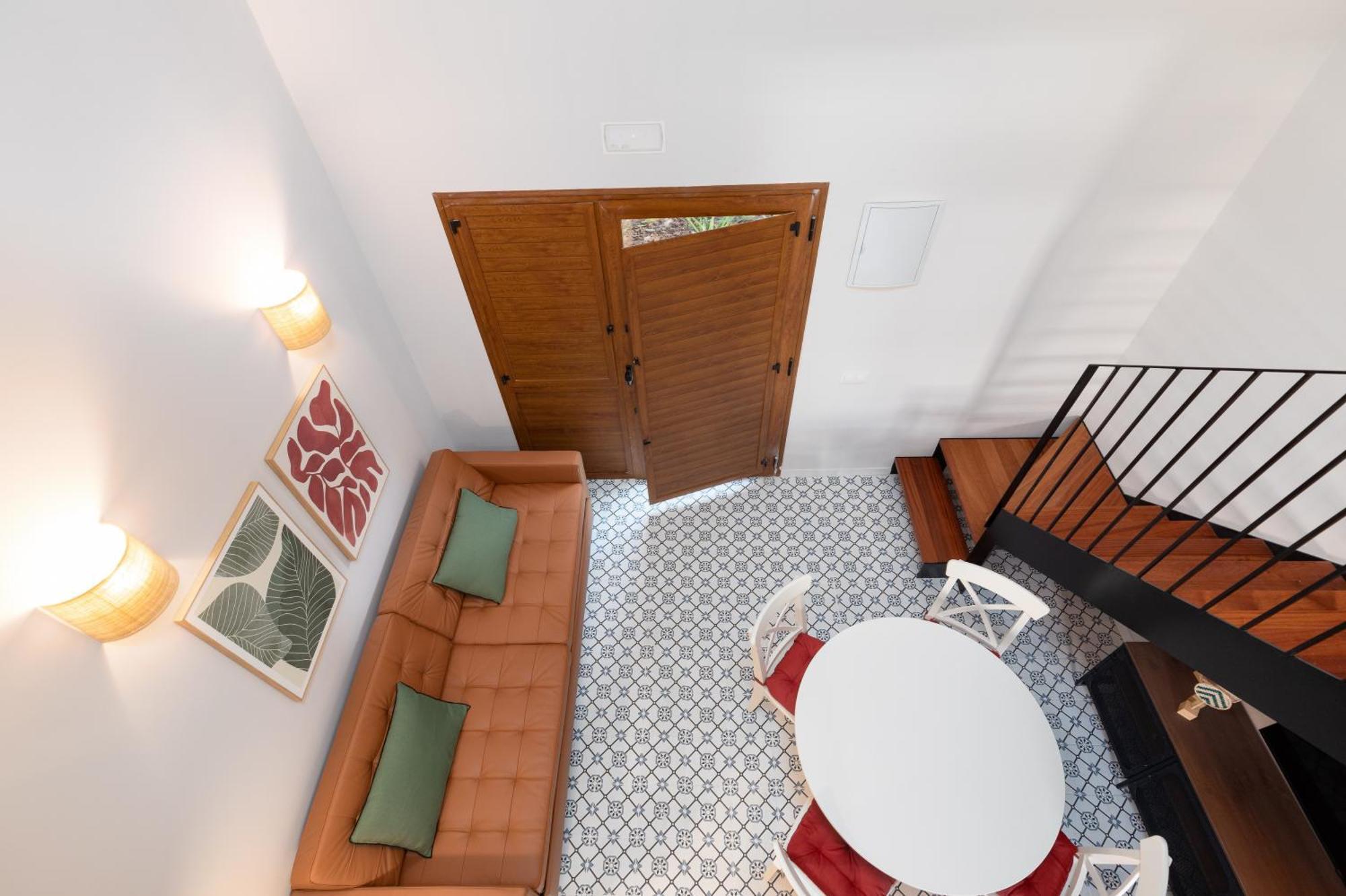 The Little Village Apartments บาเลนเซีย ภายนอก รูปภาพ