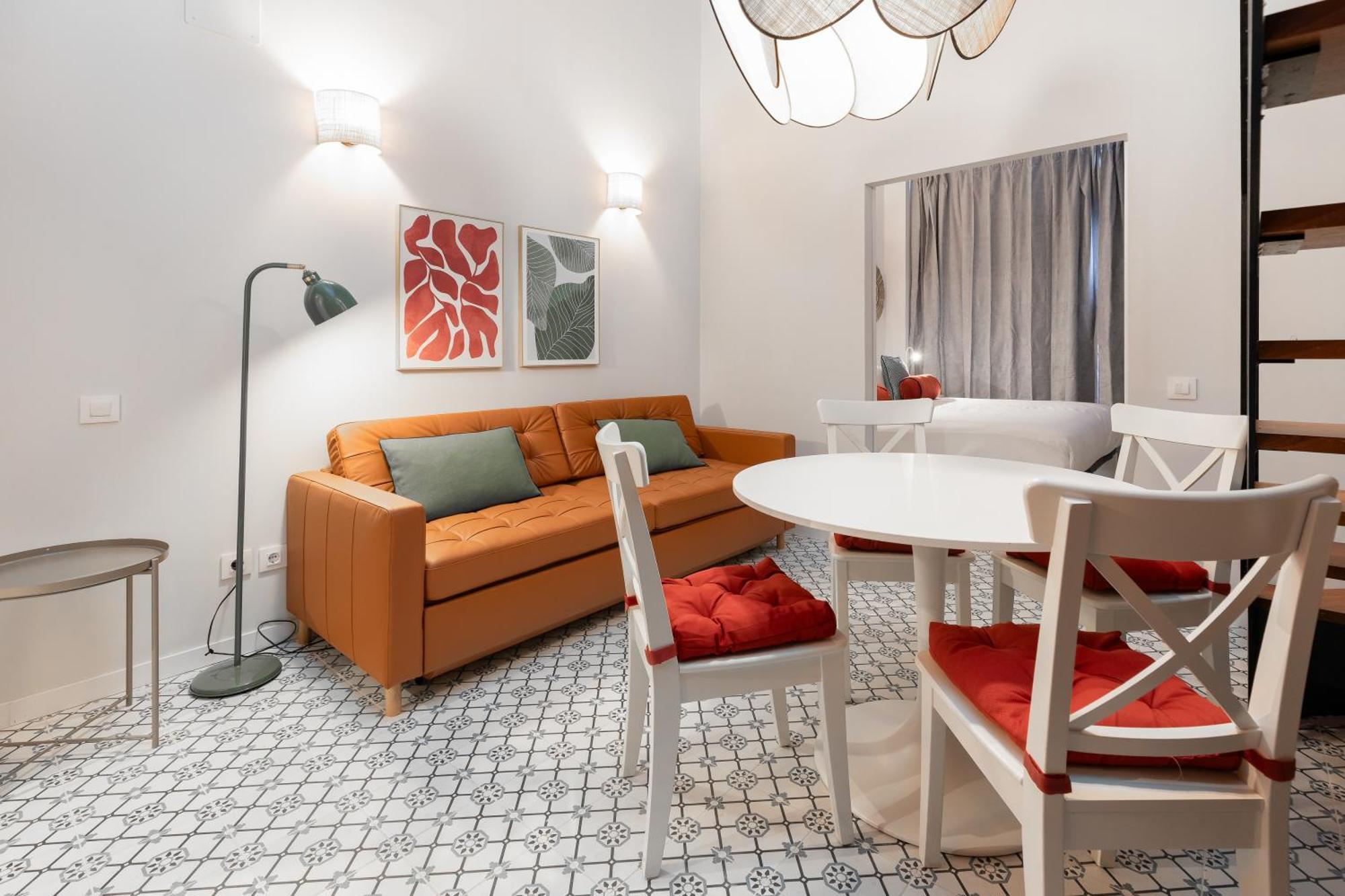 The Little Village Apartments บาเลนเซีย ภายนอก รูปภาพ