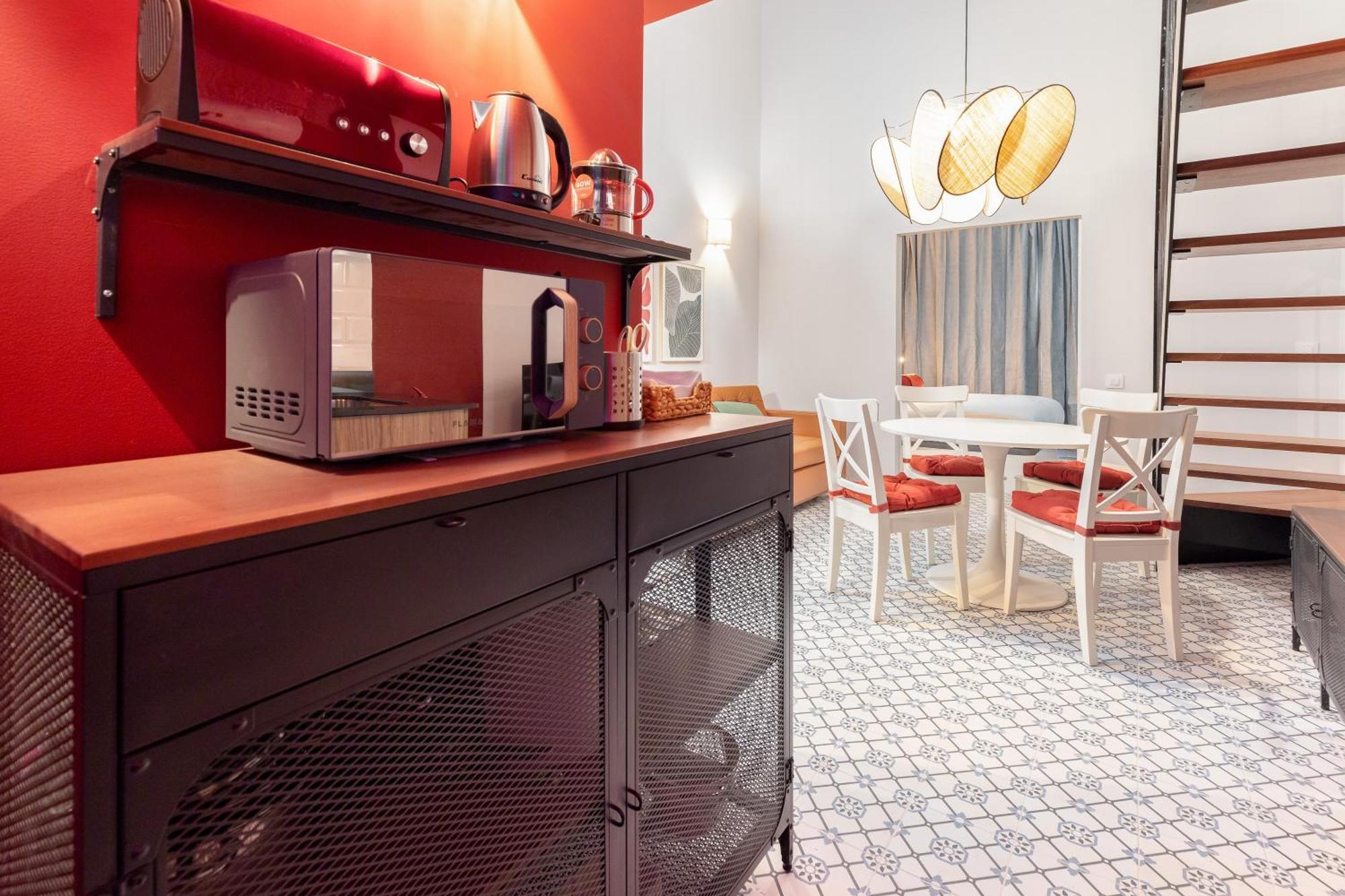 The Little Village Apartments บาเลนเซีย ภายนอก รูปภาพ