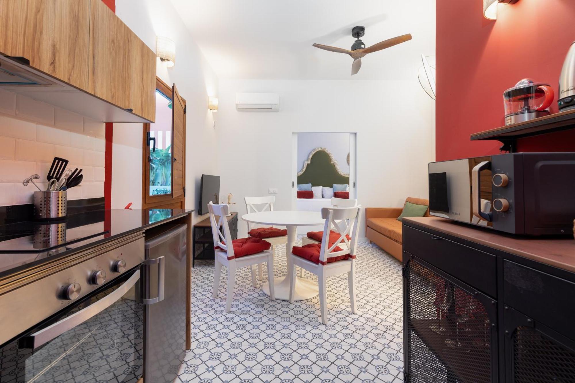 The Little Village Apartments บาเลนเซีย ภายนอก รูปภาพ