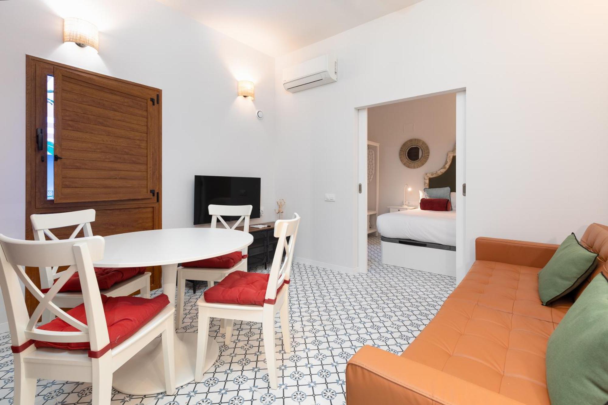 The Little Village Apartments บาเลนเซีย ภายนอก รูปภาพ