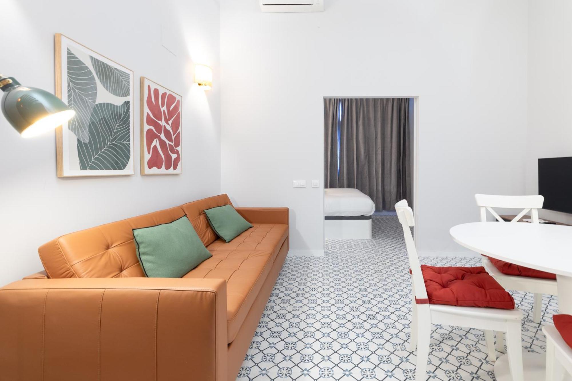 The Little Village Apartments บาเลนเซีย ภายนอก รูปภาพ